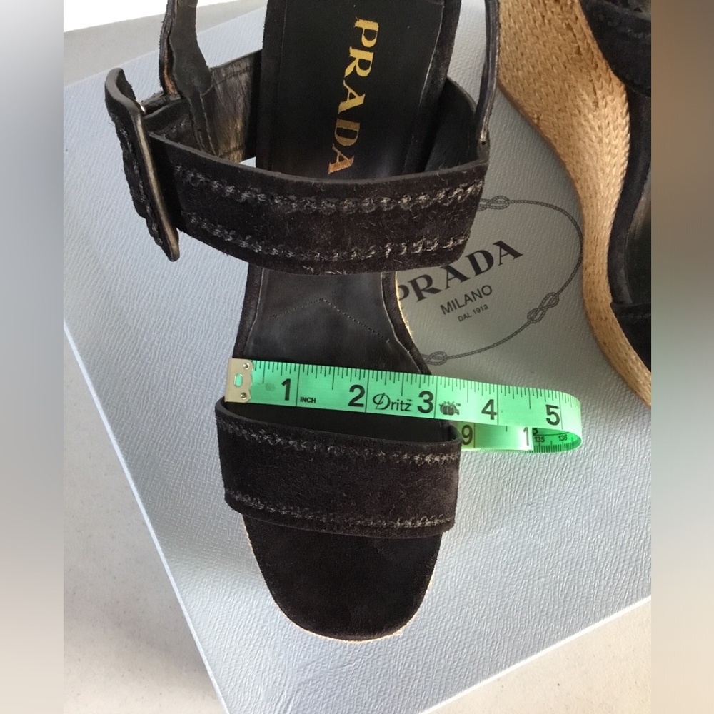 PRADA - Picture 12 of 16